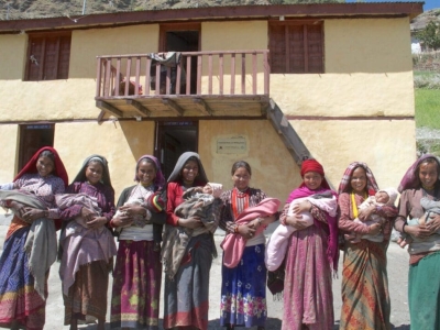 Geburtshäuser für Mugu in Nepal